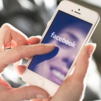 Tại sao bạn không nên tranh luận với bất kỳ ai trên Facebook?