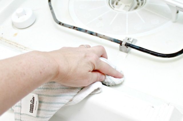Chiếc máy rửa bát đĩa nhà bạn sẽ không còn mùi khó chịu với những thao tác sau
1