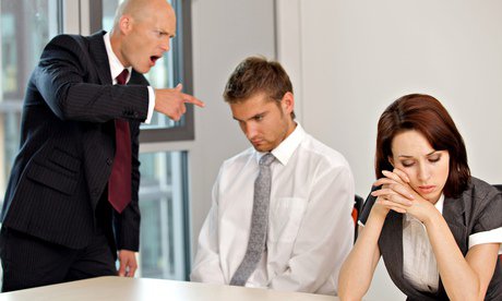 Phải làm gì khi mối quan hệ giữa nhân viên và sếp căng thẳng?
2