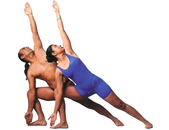 Một số động tác YOGA ở mức cơ bản mà ai cũng có thể làm được
5