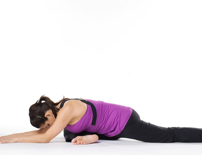 Một số động tác YOGA ở mức cơ bản mà ai cũng có thể làm được
8