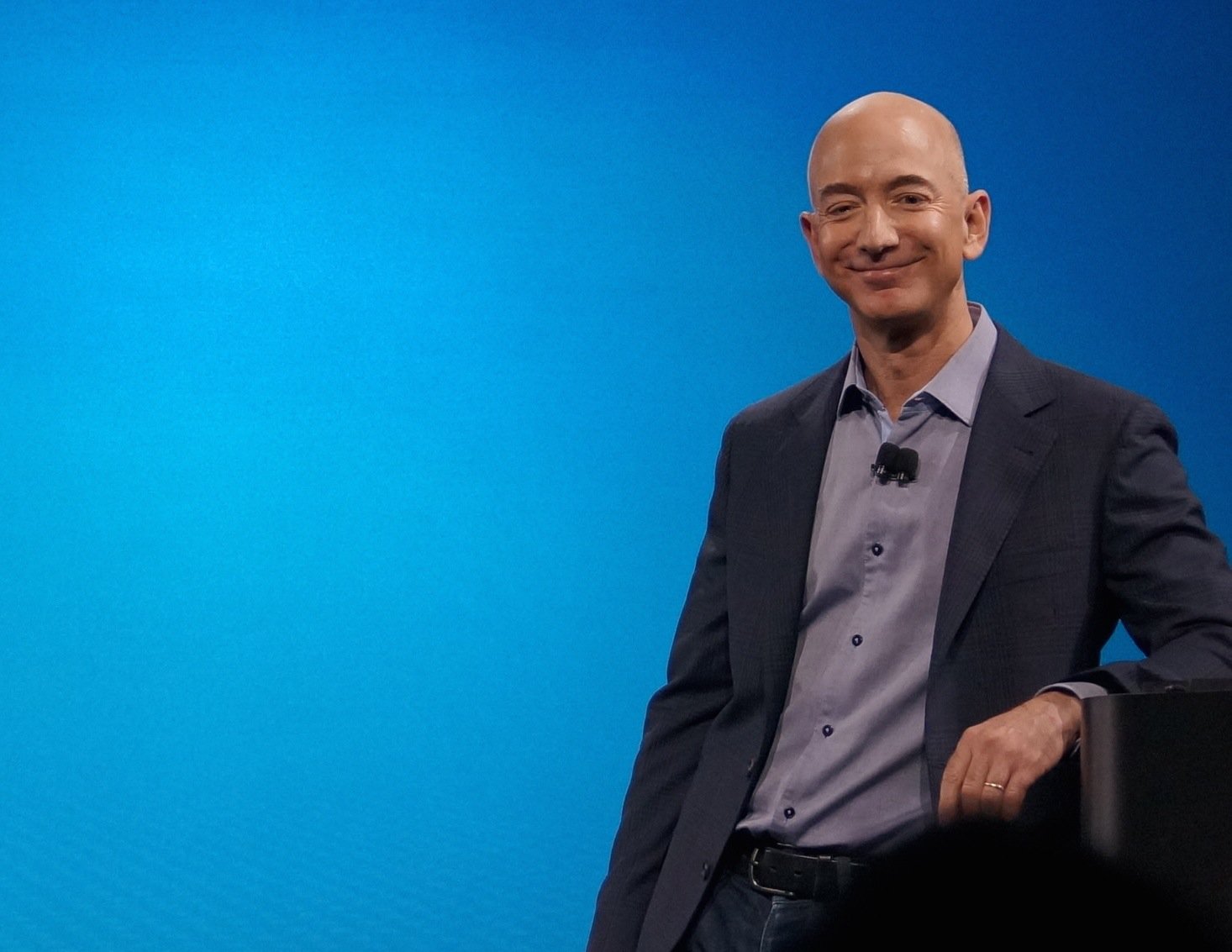 5 bài học kinh doanh thành công từ CEO Amazon – Jeff Bezos
3