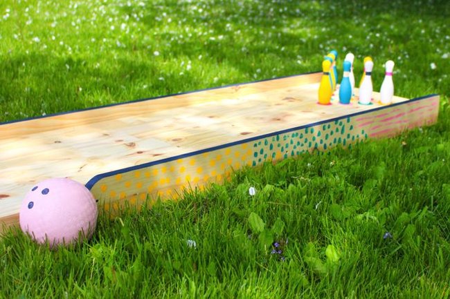 
                        Tự tạo sân chơi Bowling cho bé ngay trong sân nhà bạn
                     0