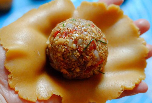 Cách làm bánh Trung thu nướng nhân thập cẩm đơn giản tại nhà
4