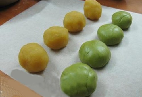 Cách làm bánh Trung thu cho người ăn kiêng và bị bệnh tiểu đường
2