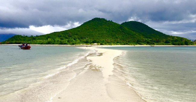 Đến đảo Điệp Sơn khám phá con đường dưới biển độc đáo nhất Việt Nam
1