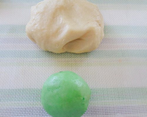 Cách làm bánh Trung thu ngàn lớp kiểu Nhật độc đáo
5