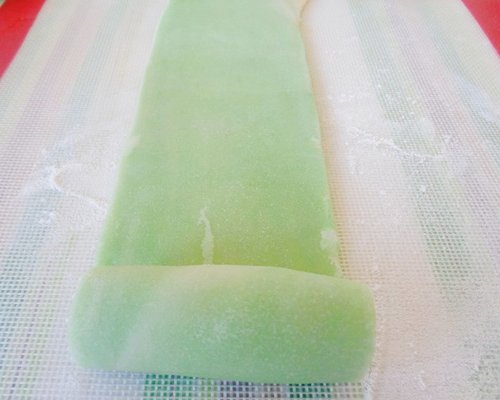 Cách làm bánh Trung thu ngàn lớp kiểu Nhật độc đáo
8
