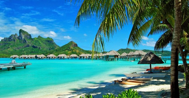 
                        10 địa điểm du lịch không thể bỏ qua khi tới Việt Nam
                     7
