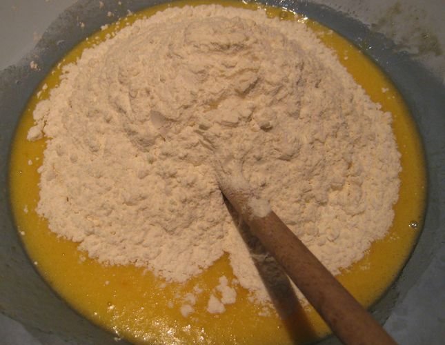 Cách làm bánh Trung thu nướng đơn giản bằng nồi cơm điện
1