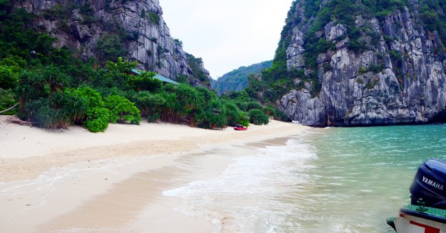 Khám phá đảo Mắt Rồng - hoang đảo đẹp nhất vịnh Bắc Bộ
4