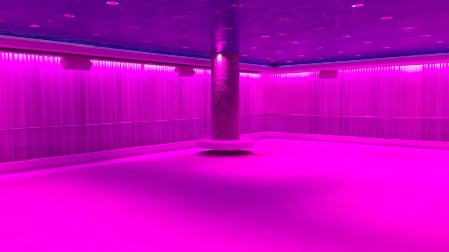 Đây mới là 8 khách sạn có sân trượt băng tại chỗ ấn tượng nhất thế giới
5