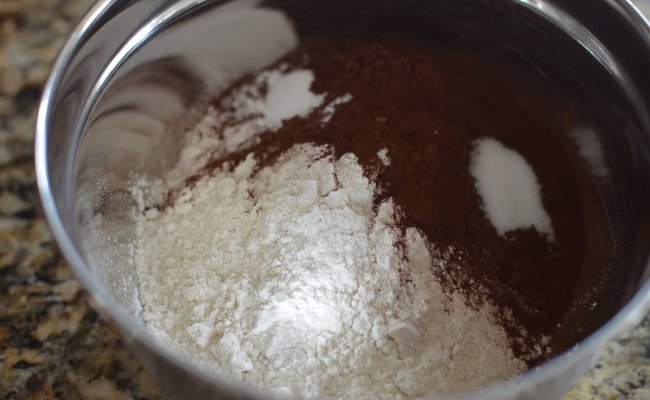 Cách làm bánh Trung thu tiramisu cacao siêu đơn giản
3