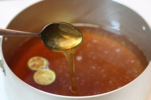 Cách nấu nước đường làm bánh Trung thu
2