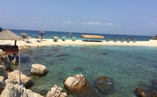 Đảo Yến: Bãi tắm đôi nóng, lạnh duy nhất ở Việt Nam
0