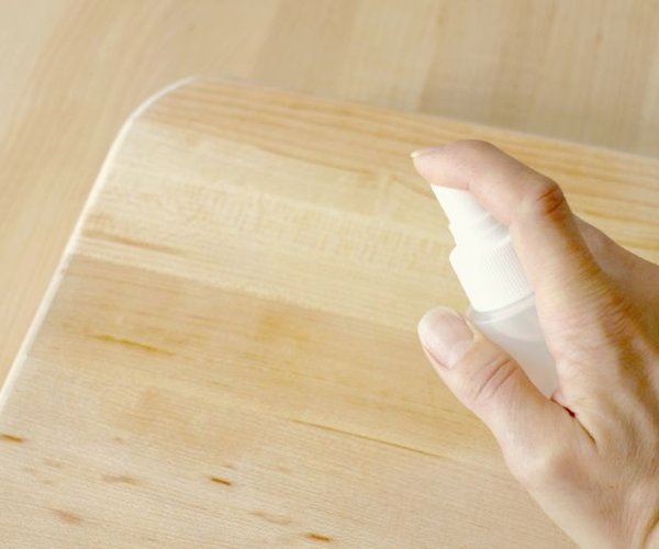 Tổng hợp các cách làm sạch thớt gỗ đơn giản và hiệu quả
1