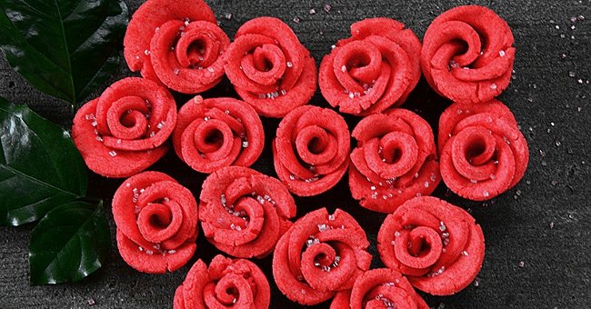 Cách làm bánh quy hoa hồng đơn giản và cực ngon cho ngày Phụ nữ Việt Nam 20 – 10
0