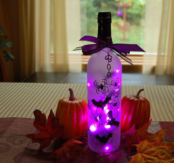 Cách trang trí halloween ấn tượng bằng chai lọ cũ
4