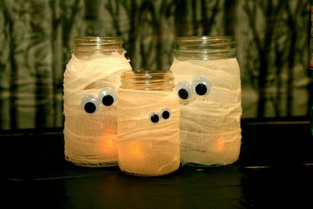 Cách trang trí halloween ấn tượng bằng chai lọ cũ
8