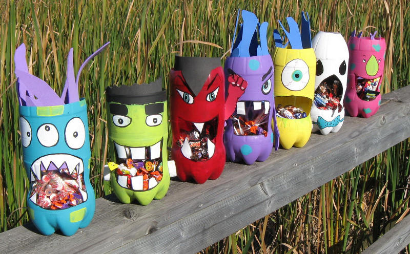Cách trang trí halloween ấn tượng bằng chai lọ cũ
9