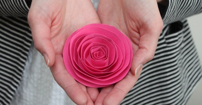 Cách làm thiệp hoa hồng 20 – 10 đơn giản tặng mẹ
3