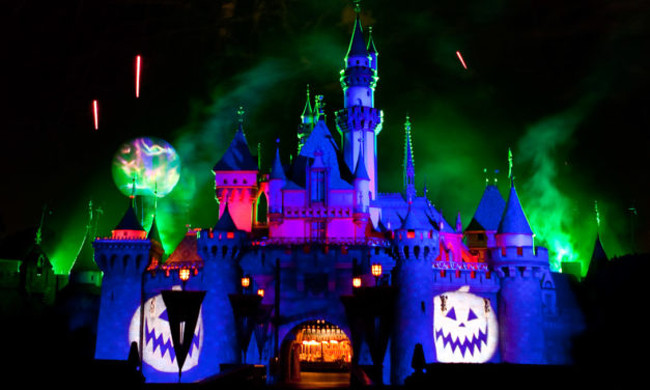 Những địa điểm vui chơi không thể bỏ qua trong lễ hội Halloween 2016
3
