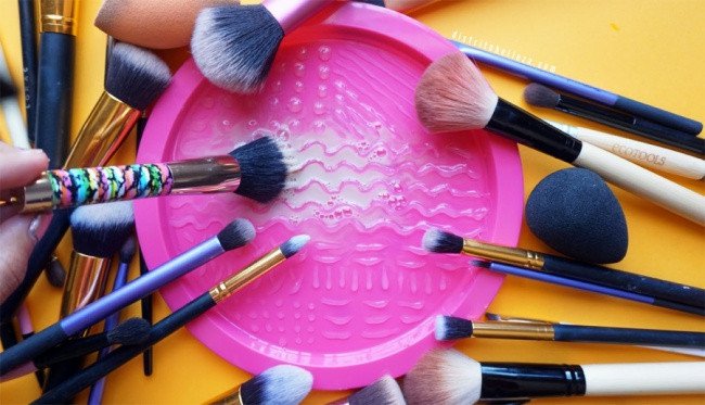
                        15 mẹo làm đẹp đơn giản dành cho phái đẹp
                     9