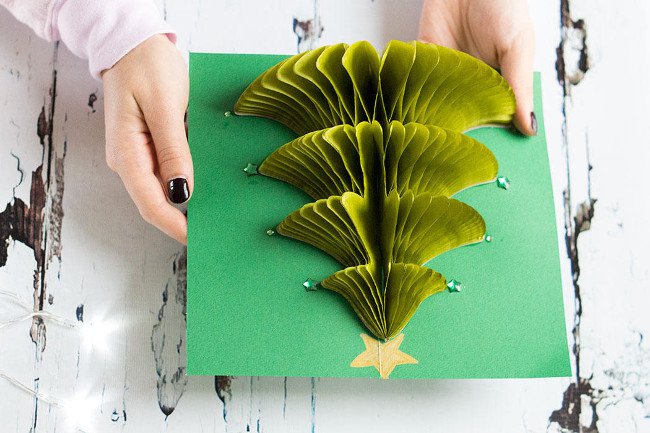 Cách làm thiệp Giáng sinh hình cây thông Noel 3D độc đáo
8