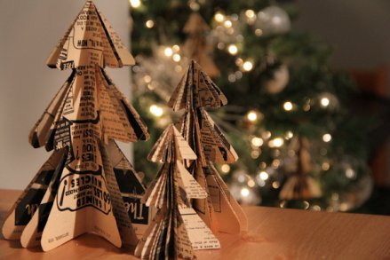
                        Hướng dẫn 10 cách làm cây thông Noel độc đáo từ mọi chất liệu
                     23