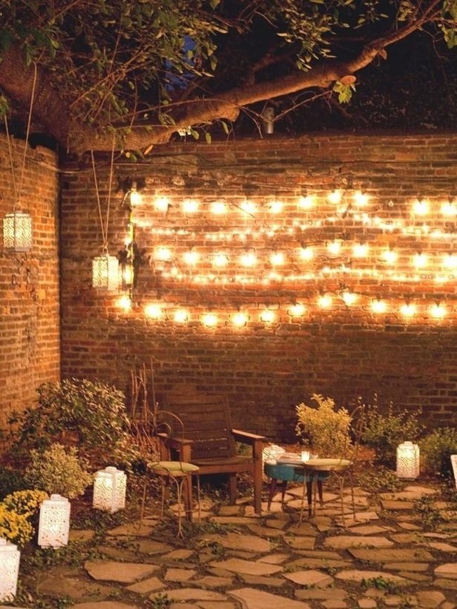 
                        19 ý tưởng trang trí đèn ấm cúng và sáng tạo ngay tại nhà vào lễ Giáng sinh
                     16