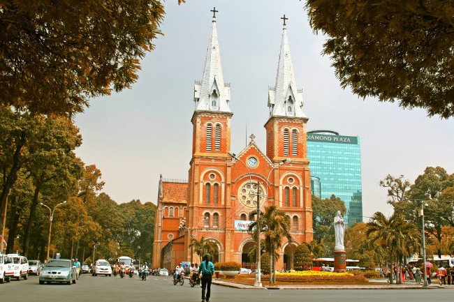 Hành trình khám phá lịch sử và văn hóa Việt Nam bằng xe máy
20