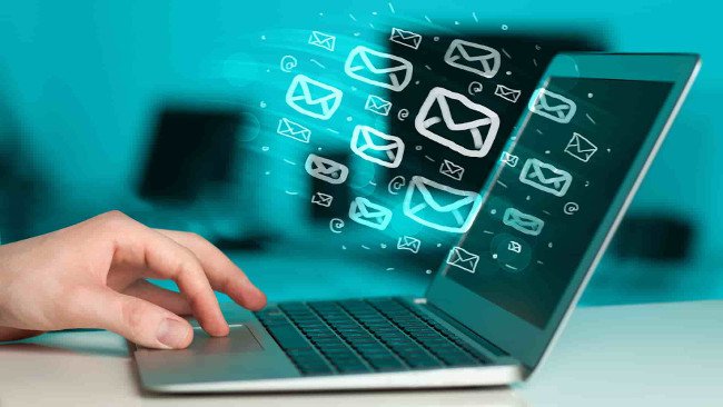 Cách trả lời email công việc cho sếp trong kỳ nghỉ một cách khôn ngoan
0