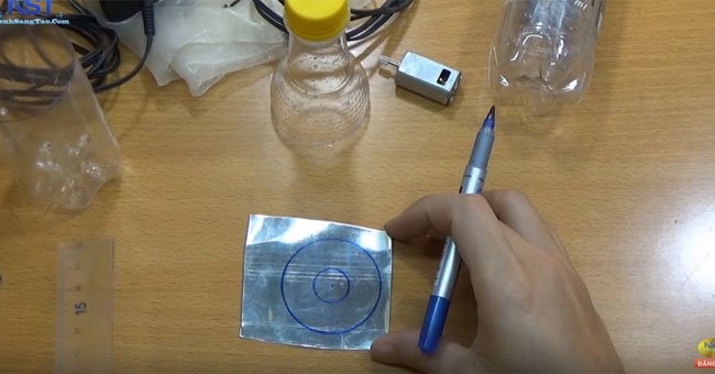 Tự chế máy hút bụi cầm tay dễ không tưởng
2