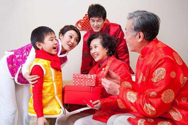 Muốn cả năm may mắn, nên và không nên làm những điều này trong ngày Tết
0