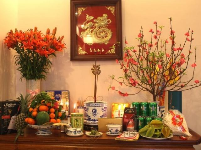 Cách tỉa chân nhang (hương) chuẩn chỉ, không lo bị "phạm"