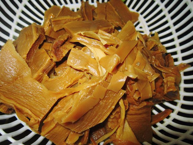 Mách bạn bí quyết nấu măng khô ngon đúng điệu trong ngày Tết
3