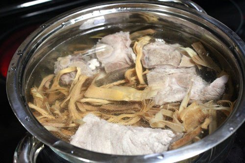 Mách bạn bí quyết nấu măng khô ngon đúng điệu trong ngày Tết
4