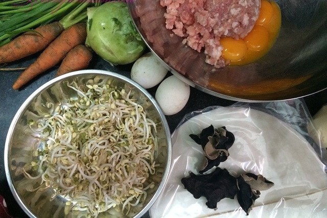 Hướng dẫn cách làm nem rán truyền thống cực ngon
1