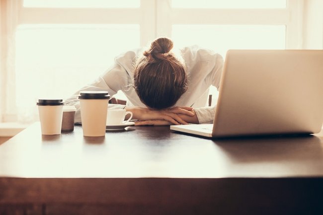 Tại sao làm việc quá sức có thể ảnh hưởng không tốt đến sự nghiệp của bạn?
4