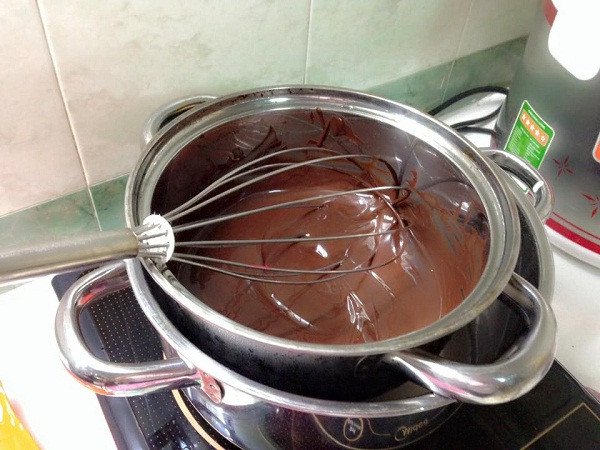 Hướng dẫn làm socola cực đơn giản tặng chàng vào ngày Valentine
2