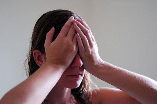 Một số bài tập giảm stress và thư giãn mắt đơn giản
1