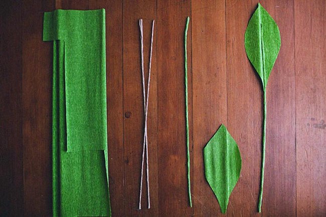 Cách làm hoa hồng từ giấy nhún tặng bạn gái nhân ngày Quốc tế Phụ nữ 8/3
6
