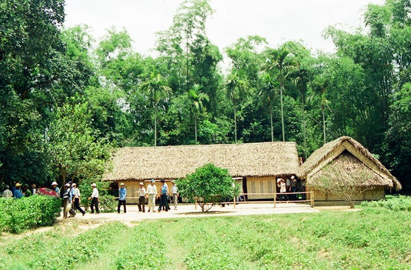 Bạn biết được bao nhiêu địa danh được in trên tiền Việt Nam
21