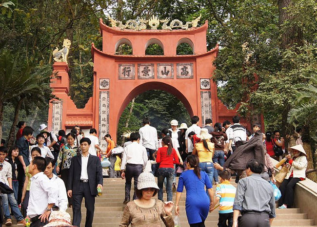 Hướng dẫn đường đi, mua đồ lễ, vui chơi khi tới đền Hùng - Phú Thọ
0