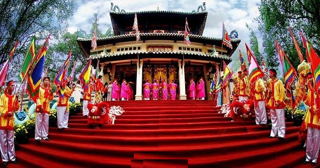 Hướng dẫn đường đi, mua đồ lễ, vui chơi khi tới đền Hùng - Phú Thọ
4