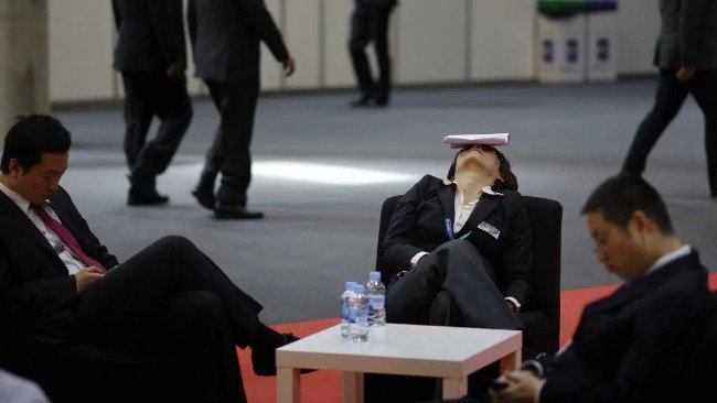 Làm sao để hoàn thành tốt công việc khi bạn đang chán nản và chẳng mấy hứng thú?
0