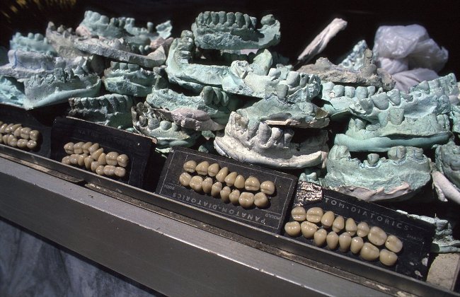 
                        Bộ ảnh lột tả cuộc sống của người lao động nghèo ở Hồng Kông vào những năm 90
                     8