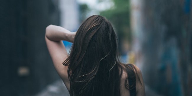 Yêu là để hạnh phúc, hãy quên đi mối quan hệ đã qua và tiếp tục tìm hạnh phúc cho mình!
6