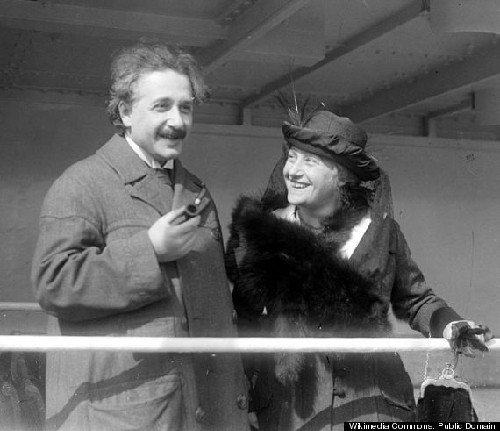 Albert Einstein đánh đổi hạnh phúc để trở thành thiên tài thế giới!
3