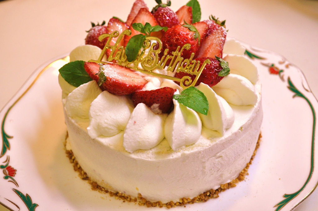Hình ảnh bánh sinh nhật đẹp và ý nghĩa nhất 2015 13